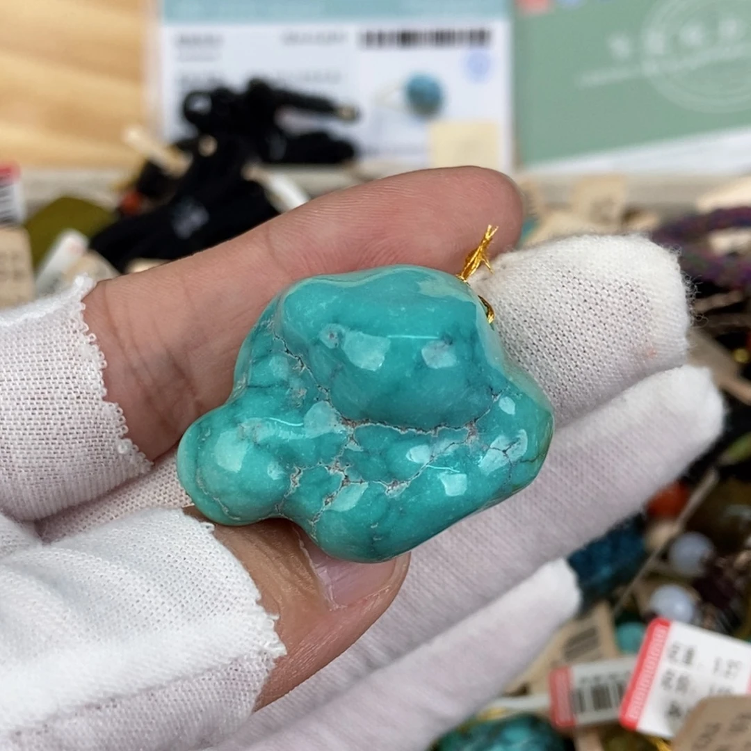 未镶嵌绿松石珠宝奇石