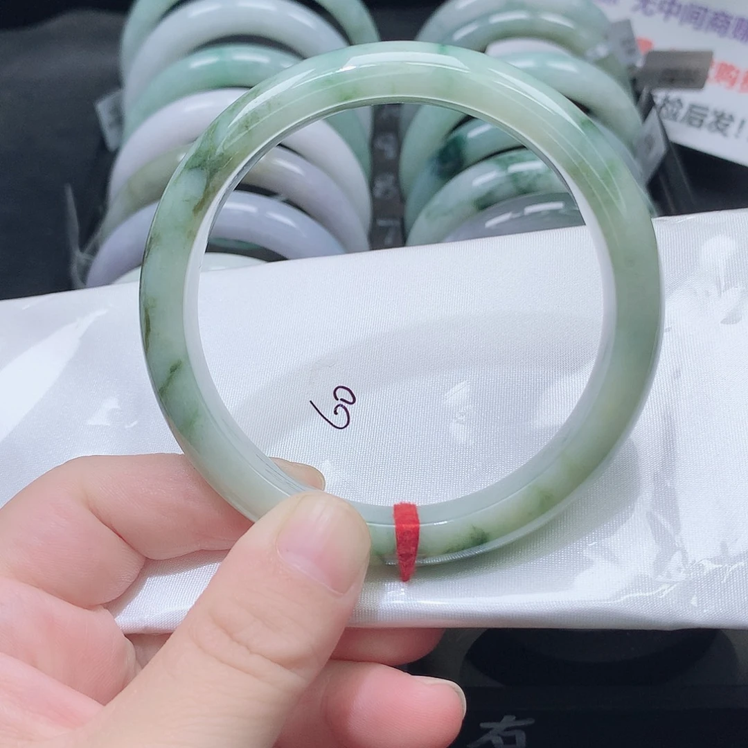 翡翠未镶嵌手镯05