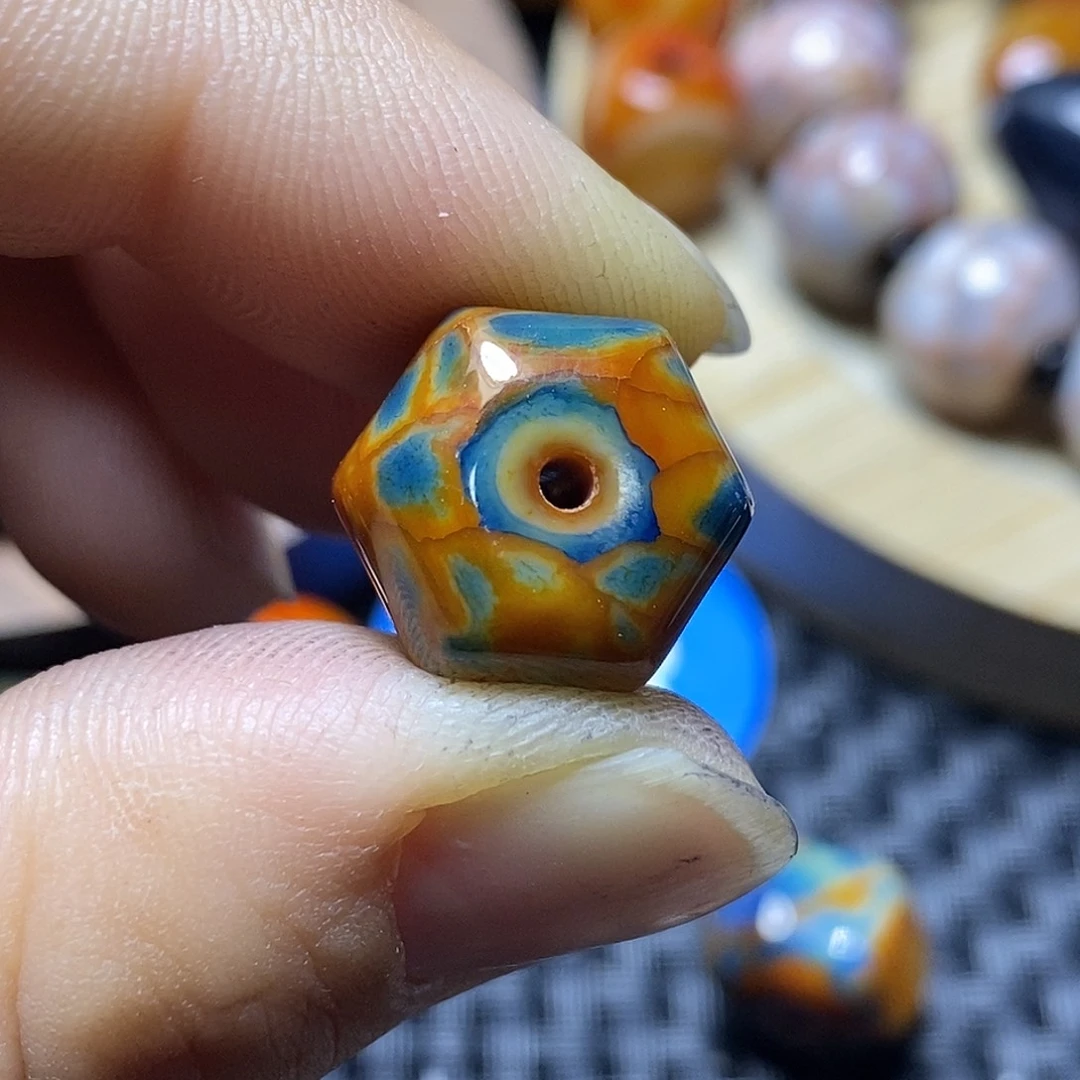 李***师玛瑙/玉髓未镶嵌颈饰