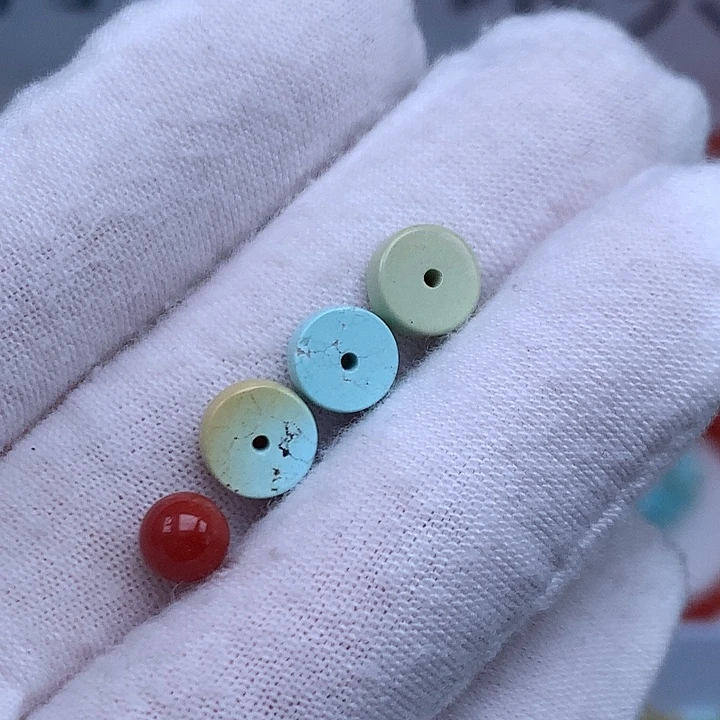 南红玛瑙未镶嵌珠宝奇石