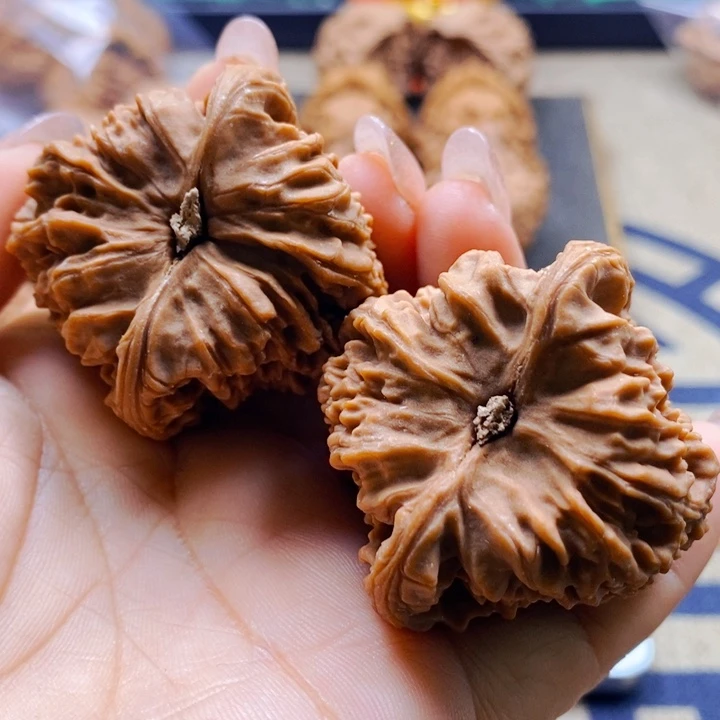 风***景把件文玩核桃南江石