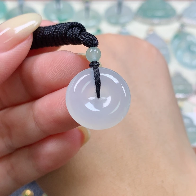 【闪购商品】翡翠未镶嵌颈饰扣子