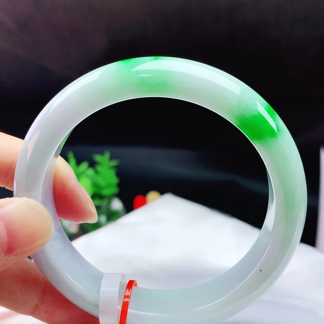 未镶嵌手镯翡翠60轮胎