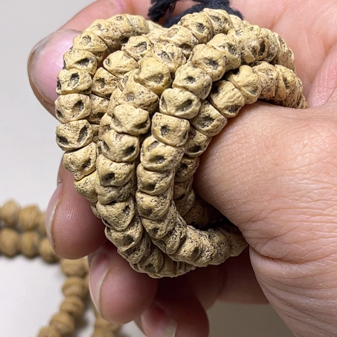 上***日柏香籽/百香籽吊坠