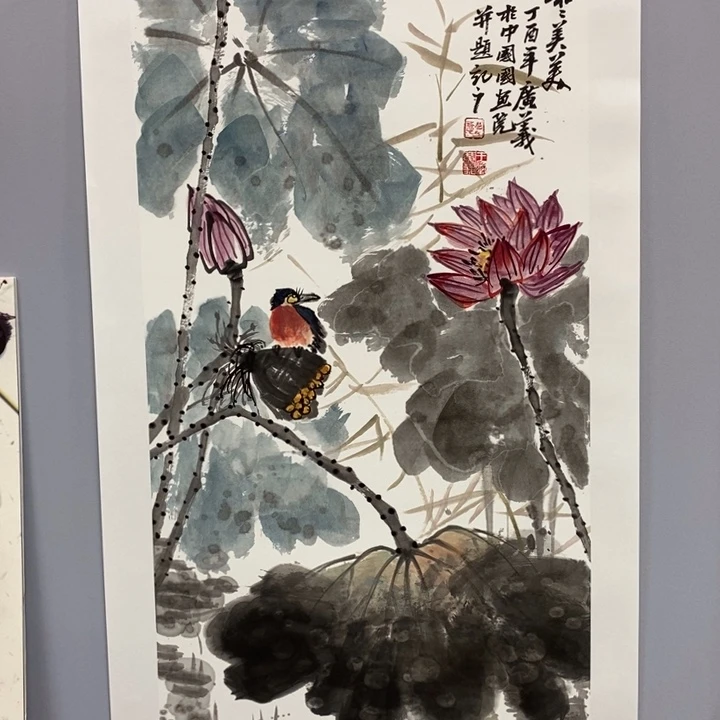 手绘作品等多种形式进行
