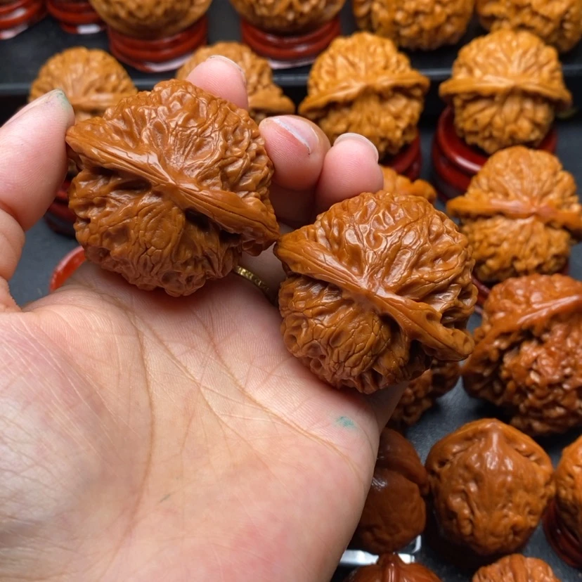 【闪购商品】文玩核桃把件45宫灯