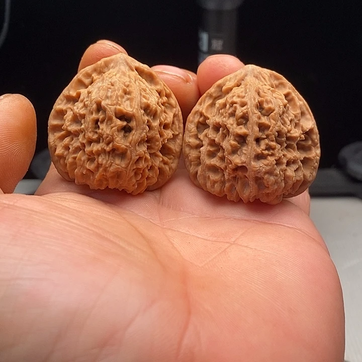文玩核桃把件40尺三角南疆