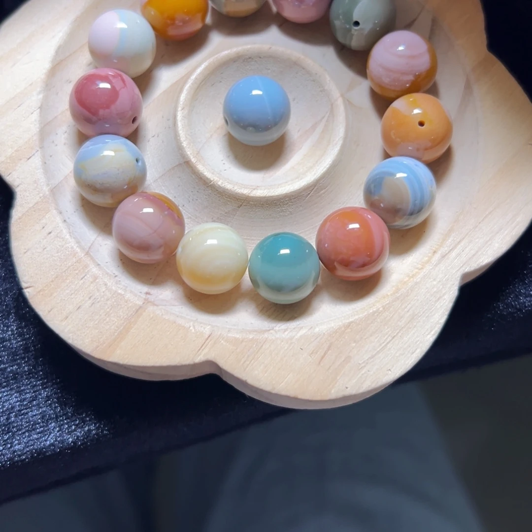 红***泥石英质玉未镶嵌手链102