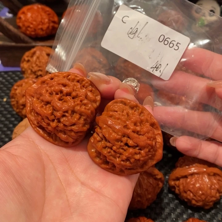 世***料把件文玩核桃精品