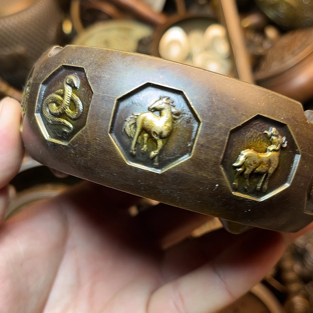 精美铜器工艺品等