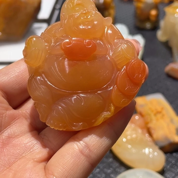 石英质玉（黄龙玉）未镶嵌佛