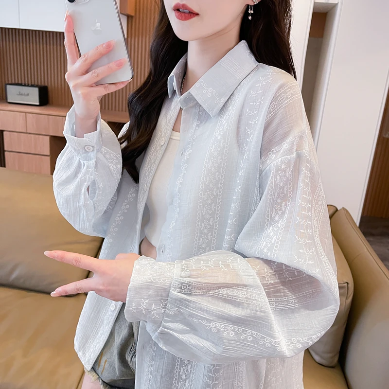 新爆轻薄款上衣初高中学生大版衬衣外套洋气宽松外搭防晒衬衫女夏