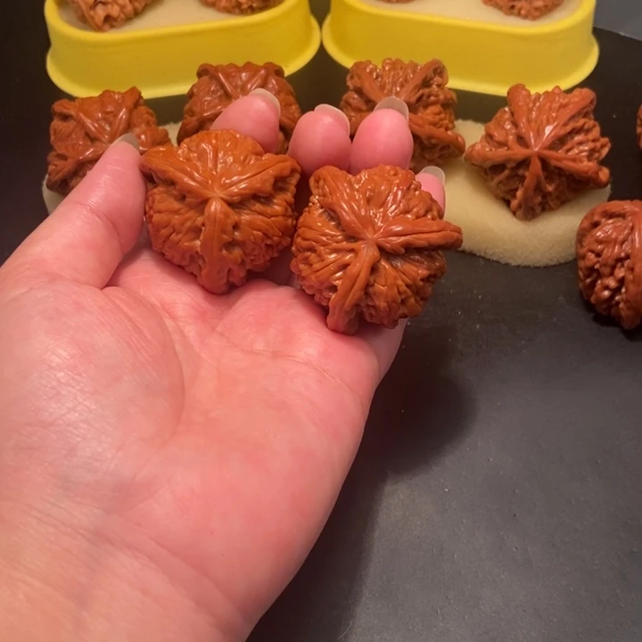 吊坠文玩核桃小*呆工艺三棱