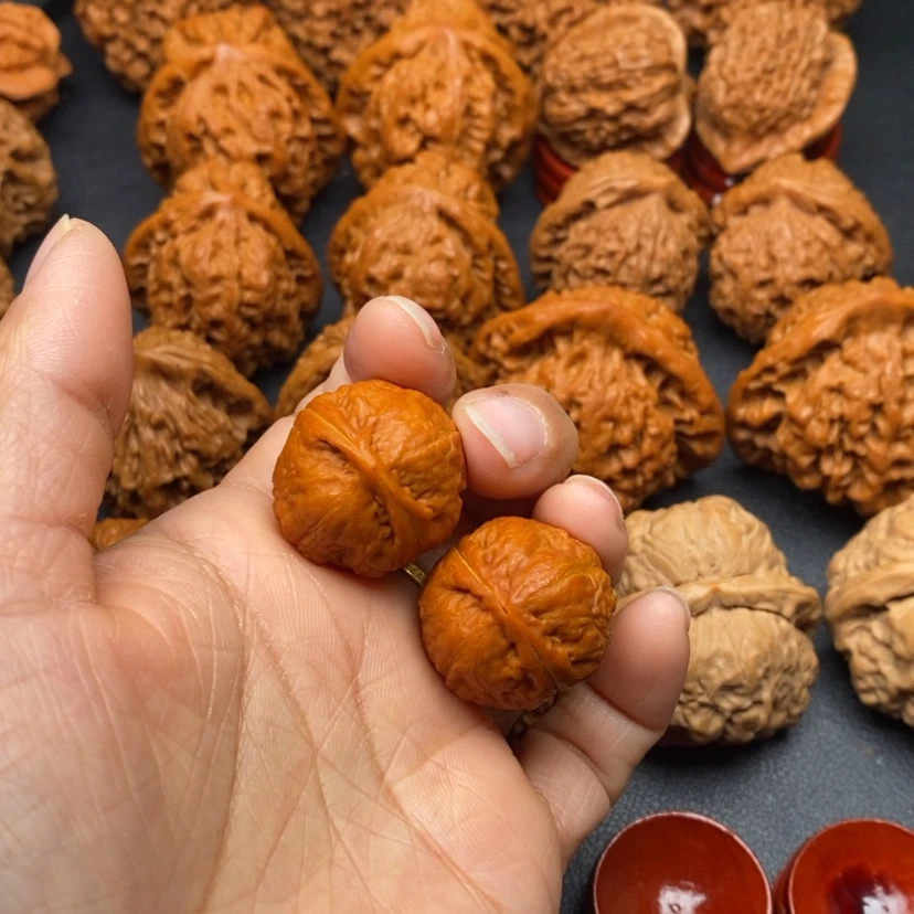 【闪购商品】文玩核桃把件胖*，锦鲤