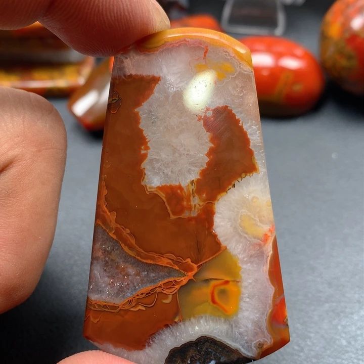 玛瑙/玉髓颈饰未镶嵌富**郑