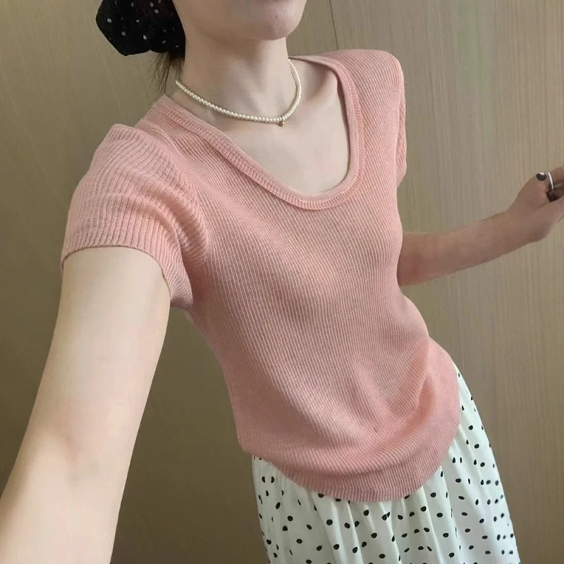 浅粉色u领冰丝针织短袖t恤女2025夏季新款多巴胺休闲修身正肩上衣