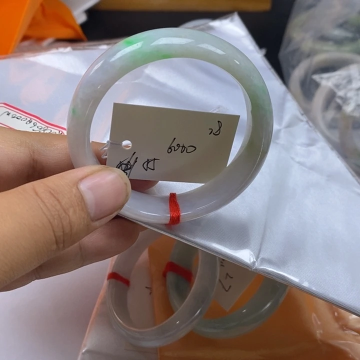 未镶嵌手镯翡翠天然翡翠