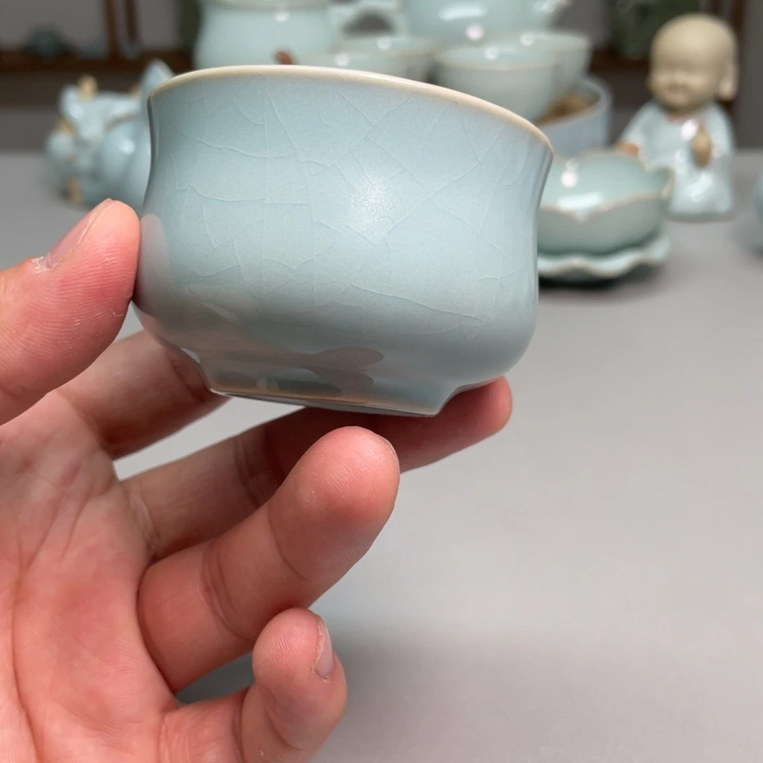 觉***止瓷天青色张君老师如意杯