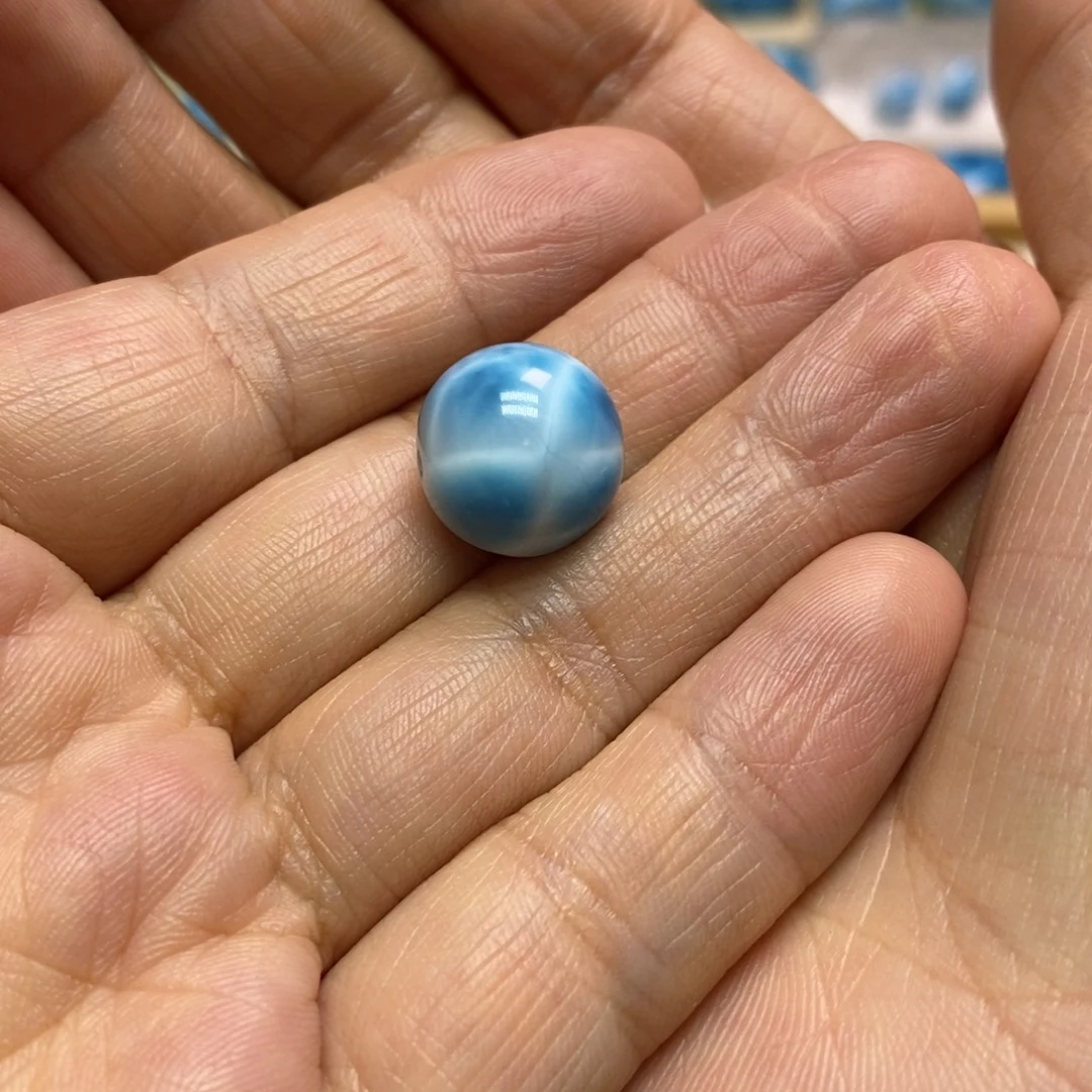 清***月针钠钙石（海纹石）未镶嵌颈饰
