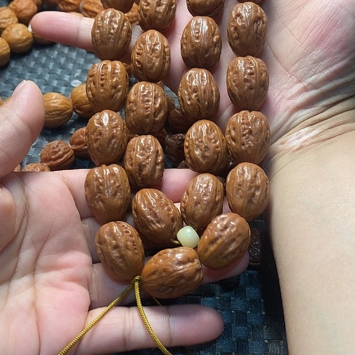 文玩核桃手串红枣脖挂