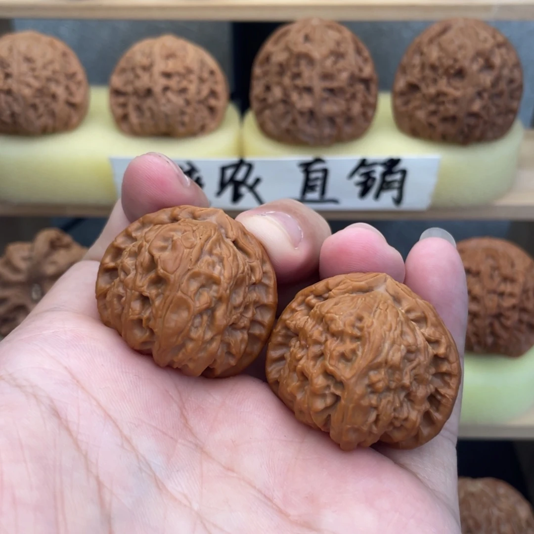 文玩核桃吊坠白狮子全品35➕