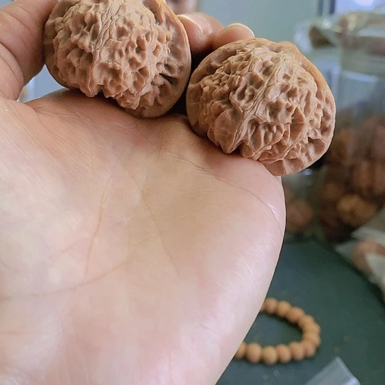 【闪购商品】把件文玩核桃43红皮宫灯修
