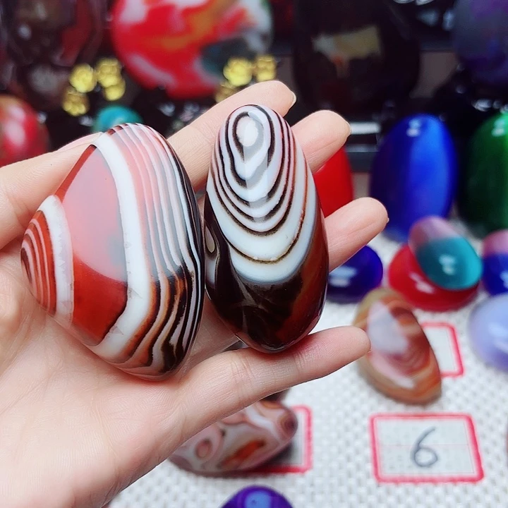 绿***草玛瑙/玉髓未镶嵌珠宝半成品