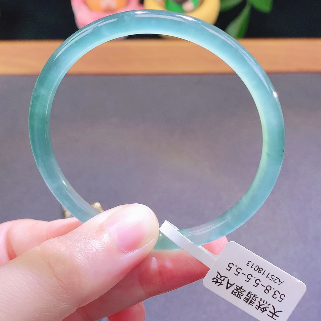 翡翠未镶嵌手镯天然翡翠