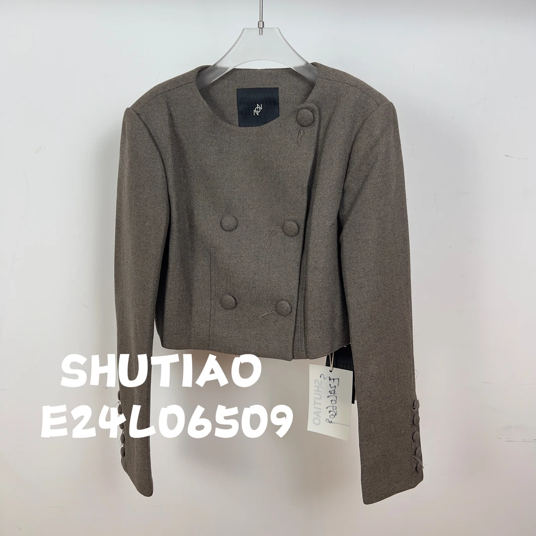 【SHUTIAO】2024秋冬：新款小众设计款外套E24L06509