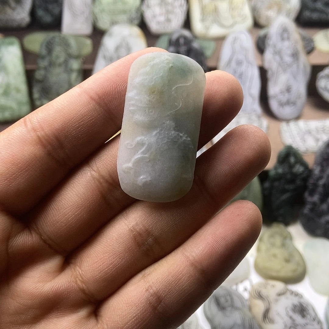 定制翡翠未镶嵌翡翠