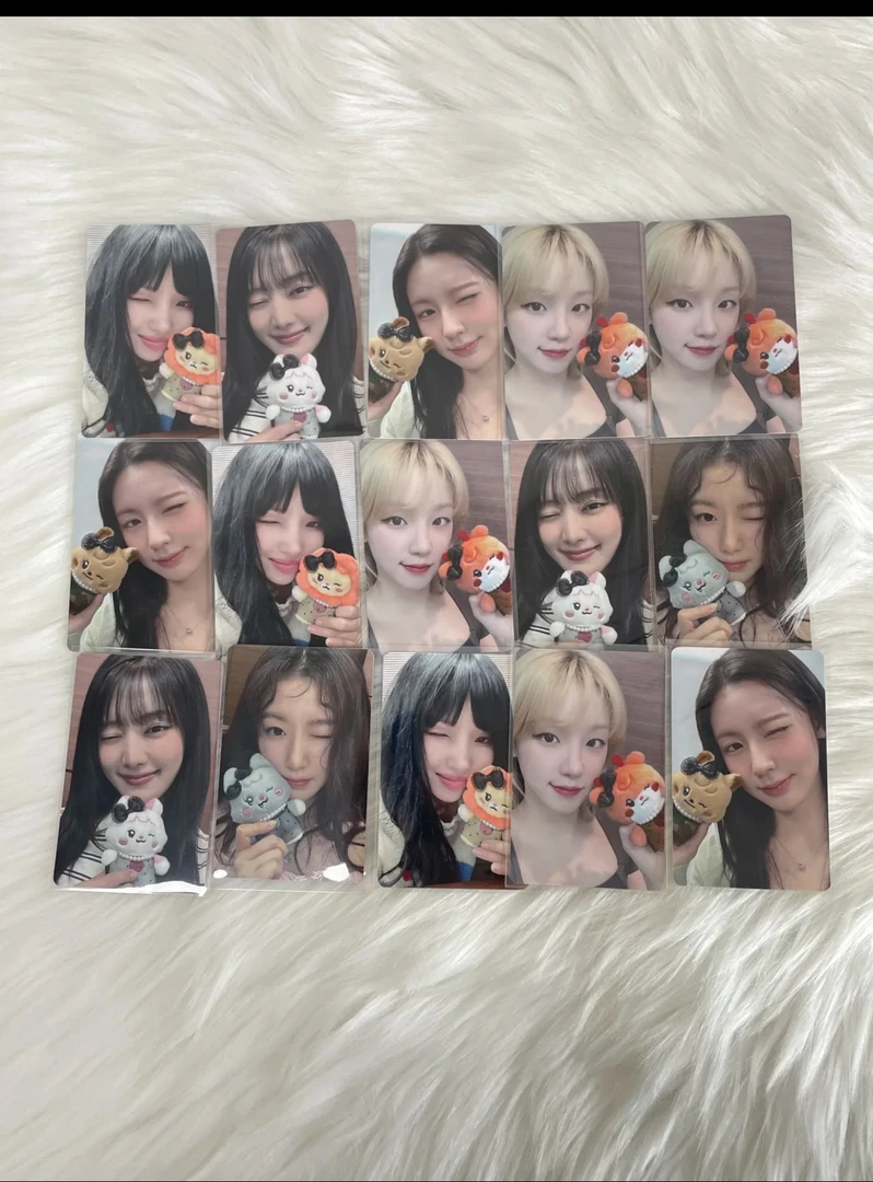 【正版】娃idle快闪随机卡混池 周边