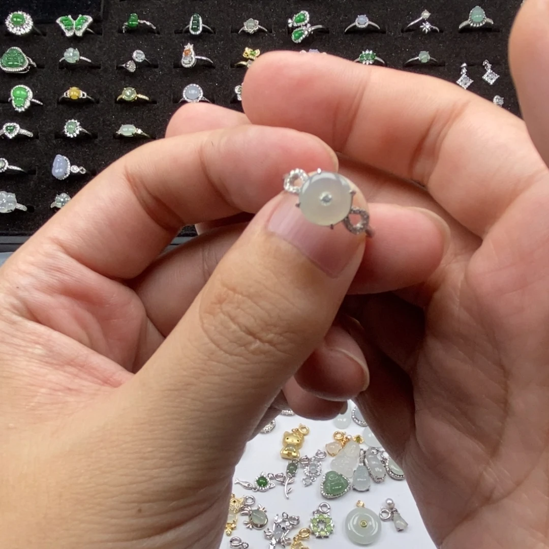 翡翠银S925镶嵌颈饰