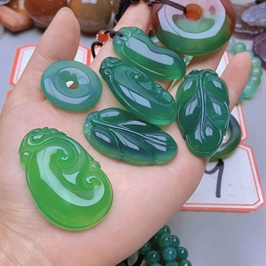 【闪购商品】未镶嵌玛瑙/玉髓珠宝奇石透*