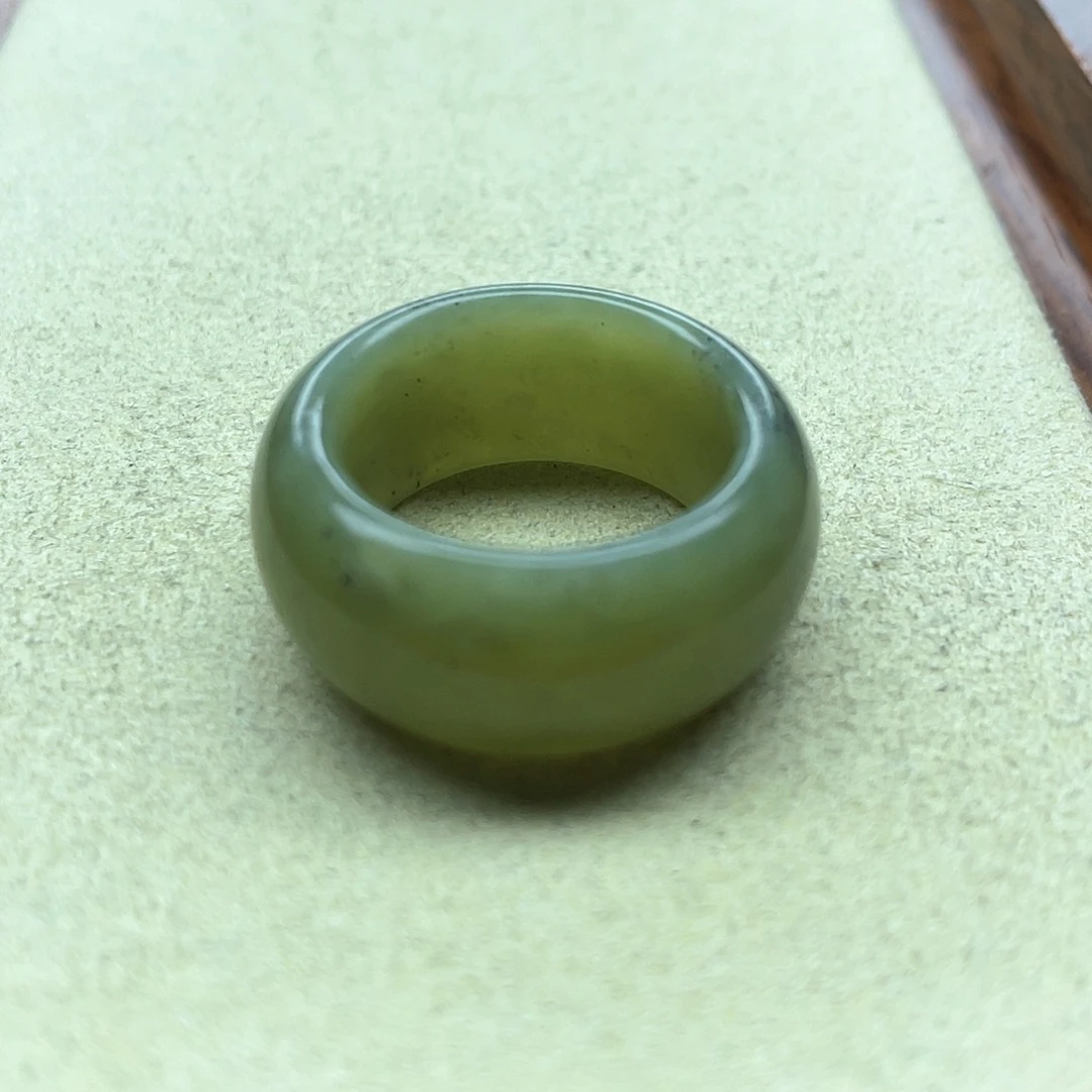未镶嵌戒指和田玉10青花轮胎17码