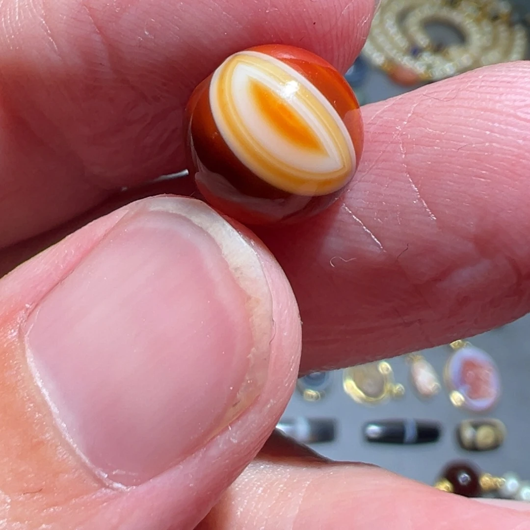 三***环玛瑙/玉髓未镶嵌颈饰