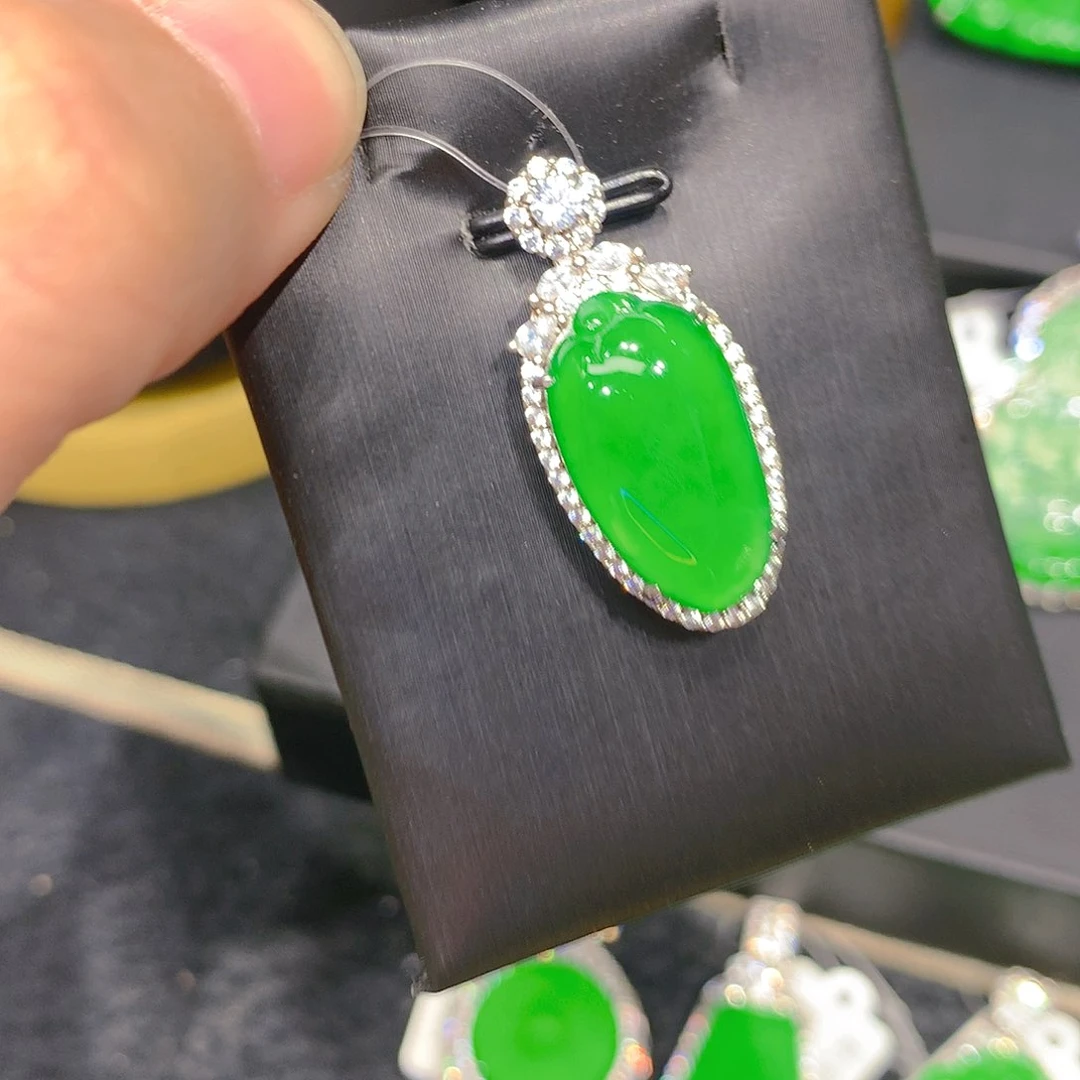 颈饰银S925镶嵌翡翠0000882