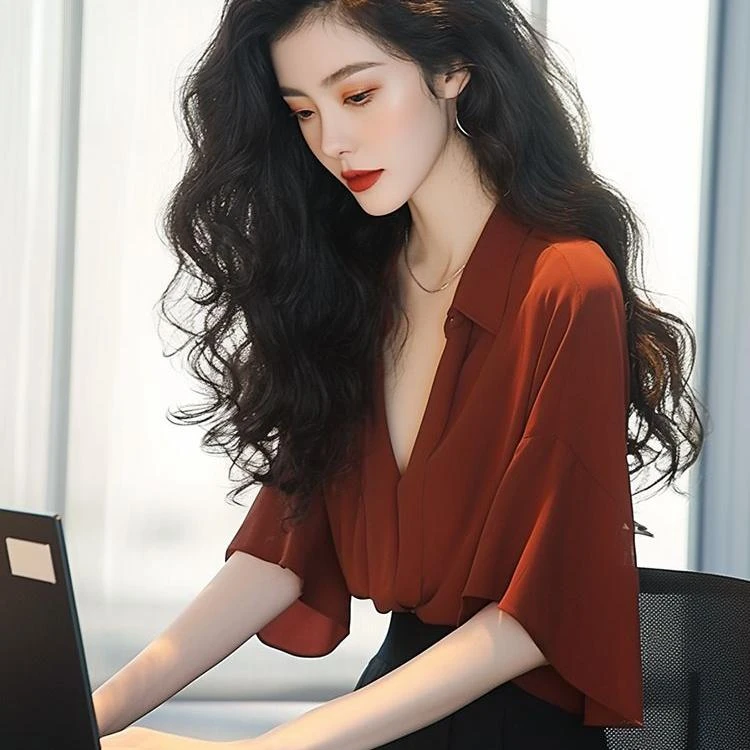 WD港风复古红色显白V领别致荷叶袖衬衫女设计夏轻熟宽松显瘦上衣