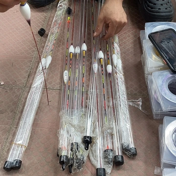 灯珠变色款大长电子鱼漂随机发2根