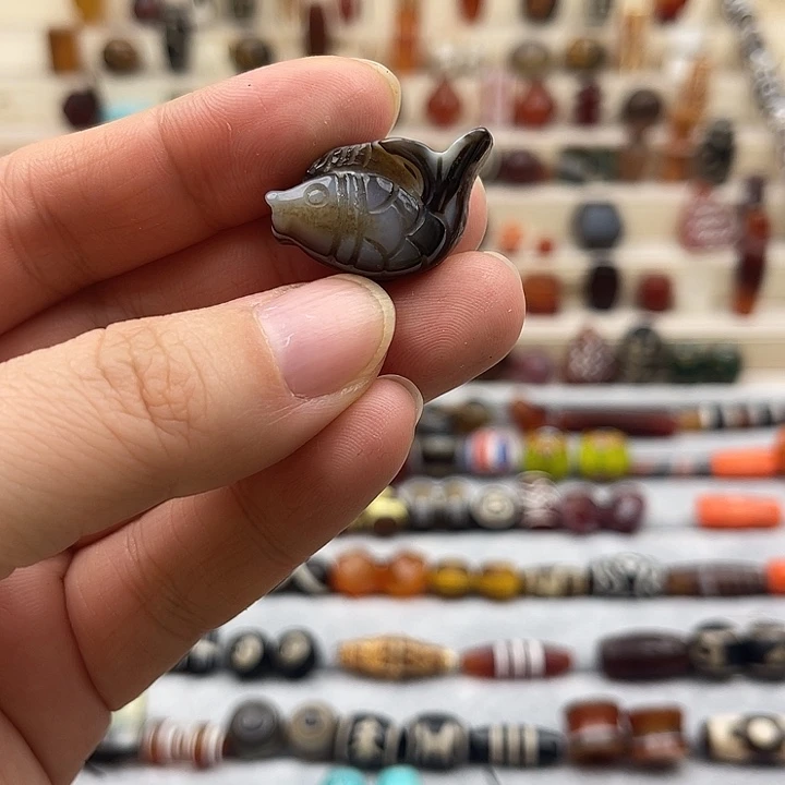 未镶嵌颈饰玛瑙/玉髓