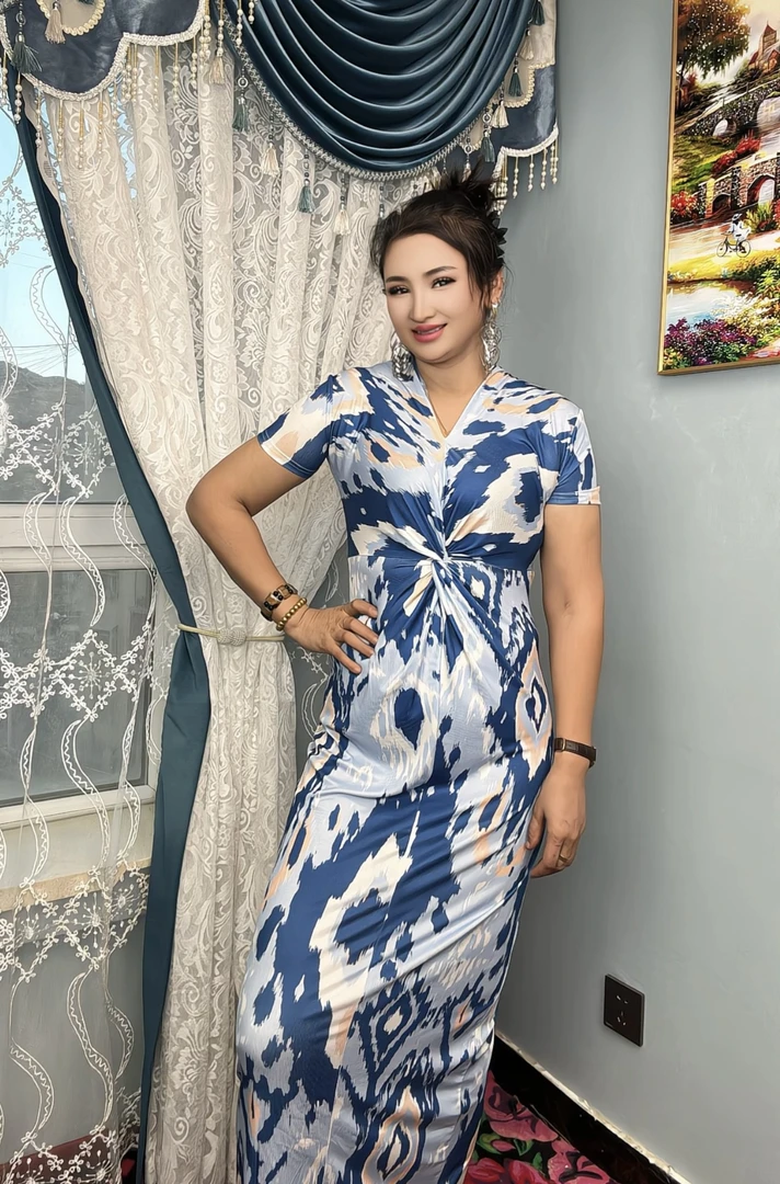 9821【arzu】福利款民族风花纹时尚气质V领女装连衣裙