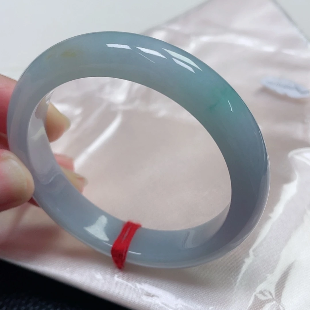 翡翠手镯未镶嵌缅甸翡翠