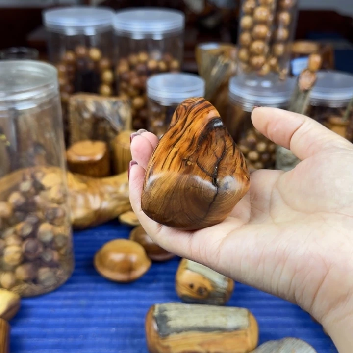 柏木（崖柏）北太行崖柏陈化虎皮骨料