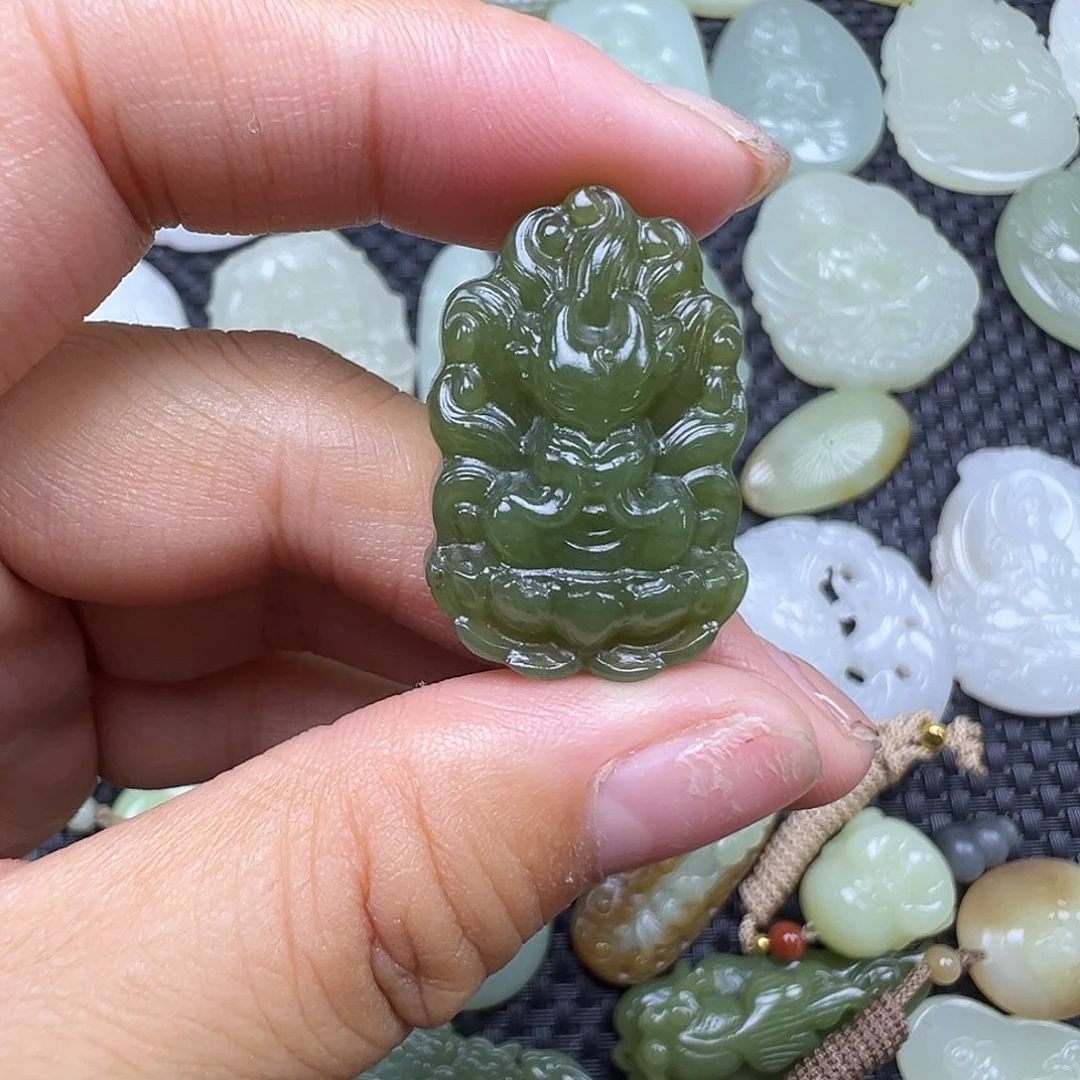 和田玉未镶嵌吊坠(赠链)卡30