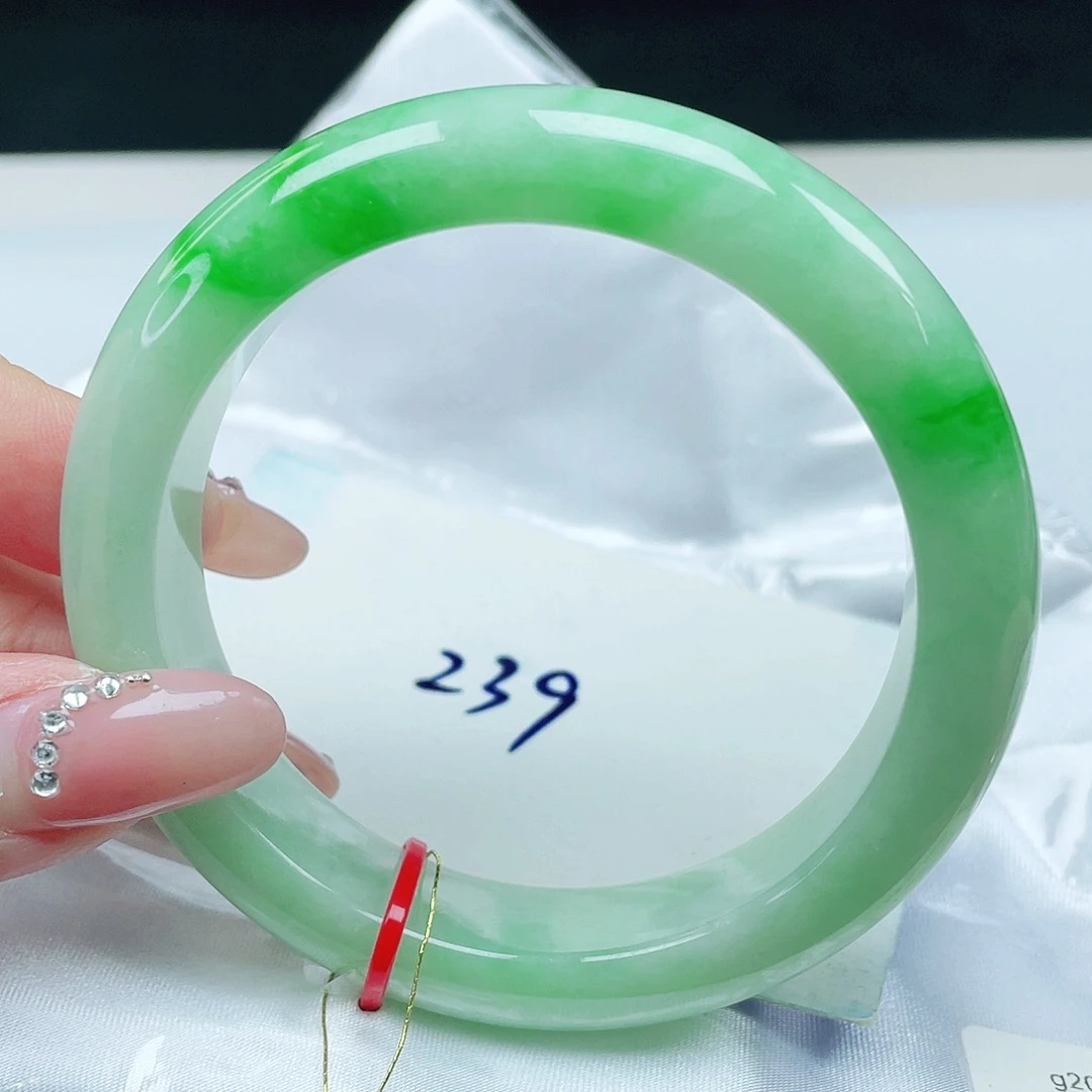 翡翠未镶嵌手镯正圈58+