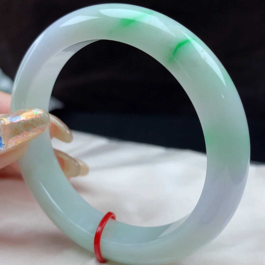 翡翠手镯未镶嵌96788，