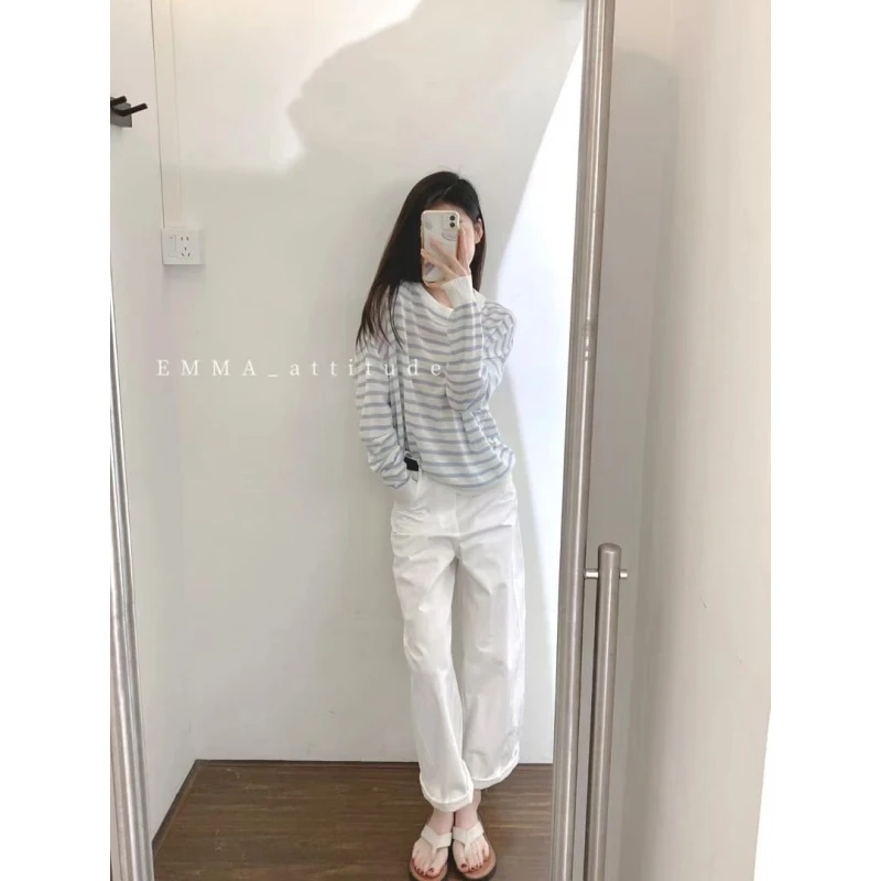 2025早春新款圆领条纹针织衫女宽松休闲长袖上衣百搭白色直筒裤子