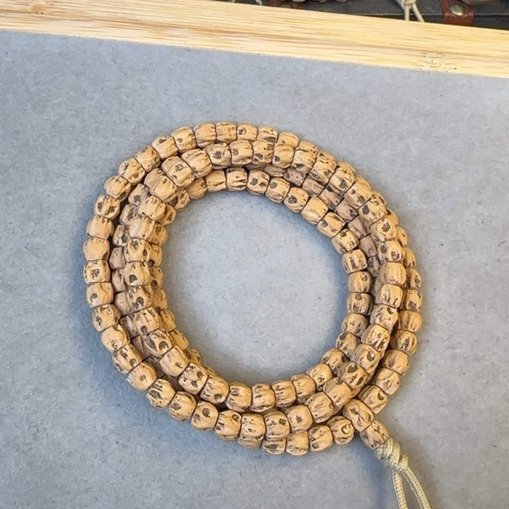 一***通柏香籽/百香籽吊坠