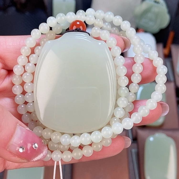 【闪购商品】和田玉颈饰未镶嵌娟***物