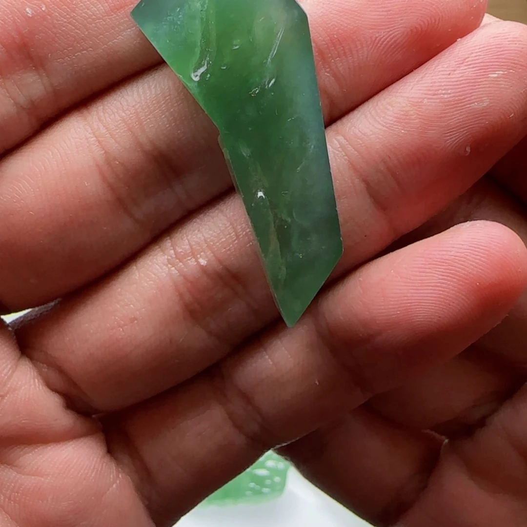 定制翡翠未镶嵌不包工