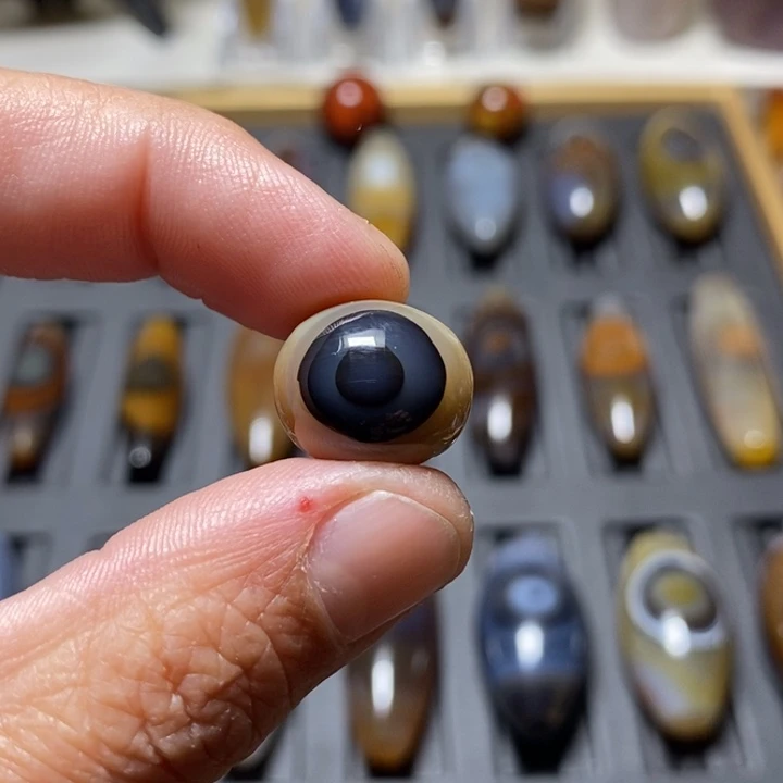 玛瑙/玉髓珠宝半成品未镶嵌晶*缘